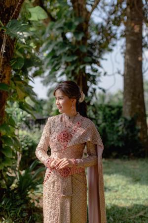 ชุดไทยเจ้าสาว ชุดไทยจักรพรรดิ์ เช่าที่แบมบี้ เวดดิ้ง ห้วยขวาง